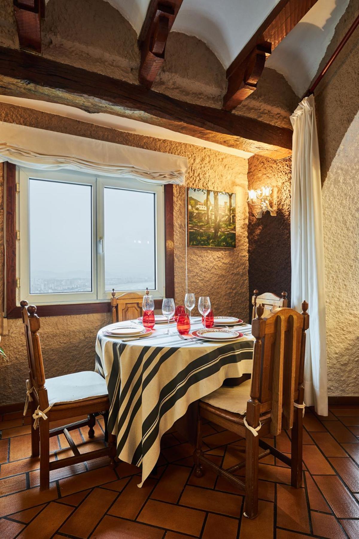 Hotel Restaurante Risco 라레도 외부 사진